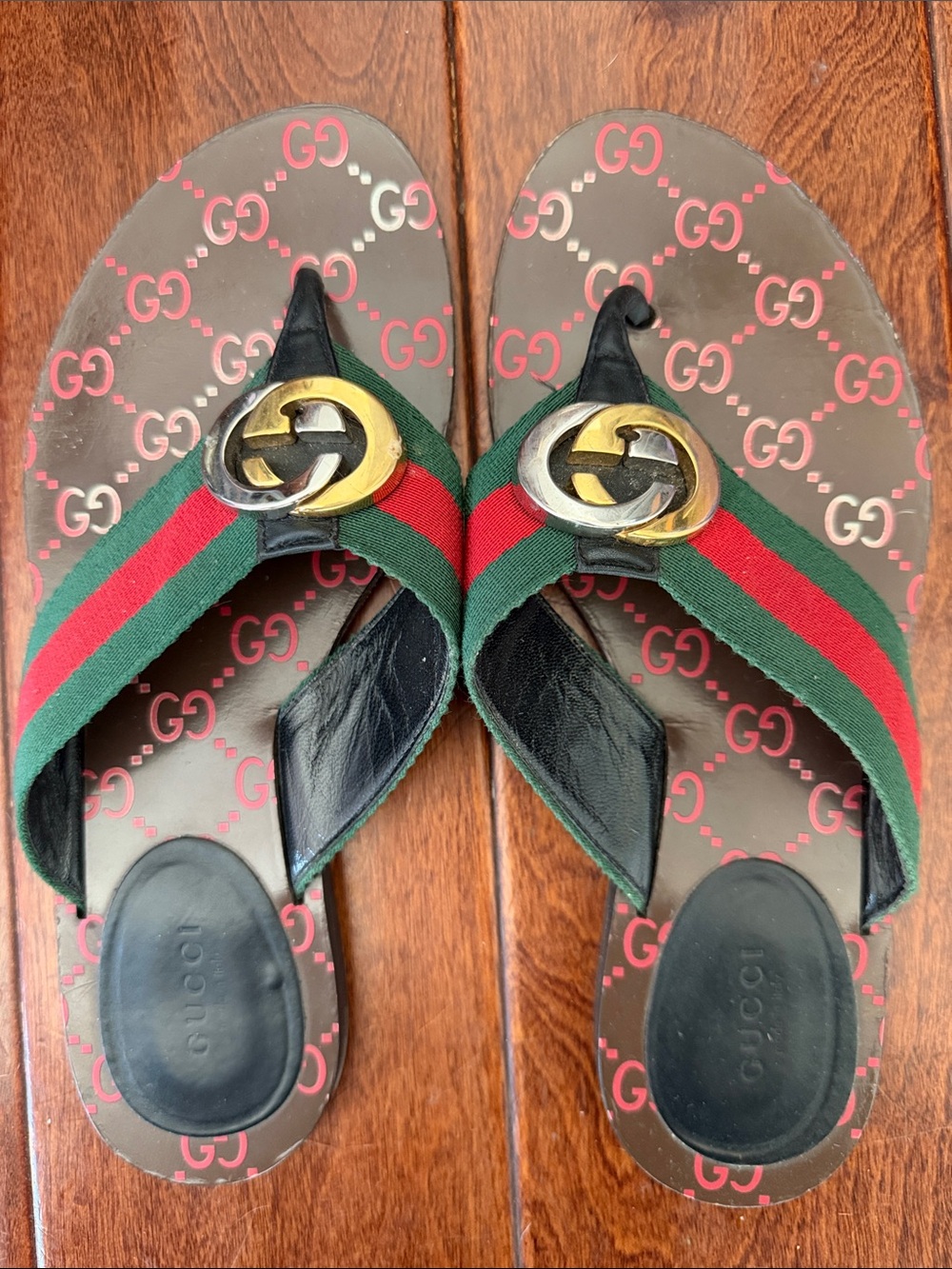 Gucci Brown GG Canvas Thong Sandals with Green and Red Web & Gold Double G